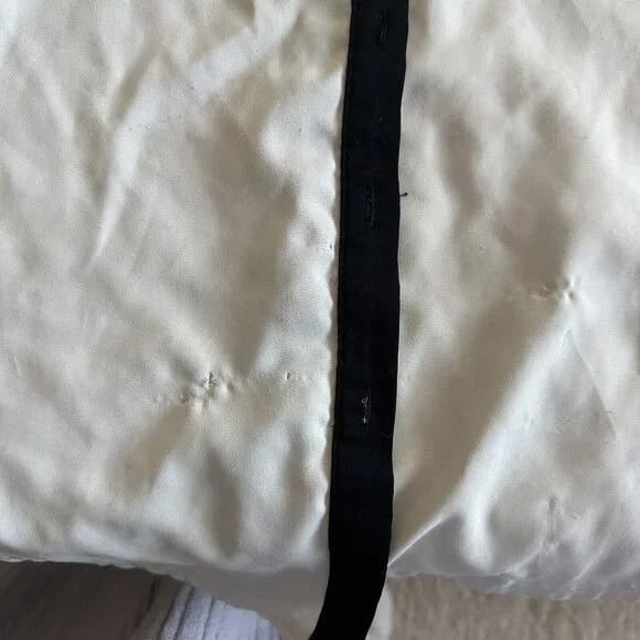 Women’s White Button Up Top Size Small - Picture 2 of 5